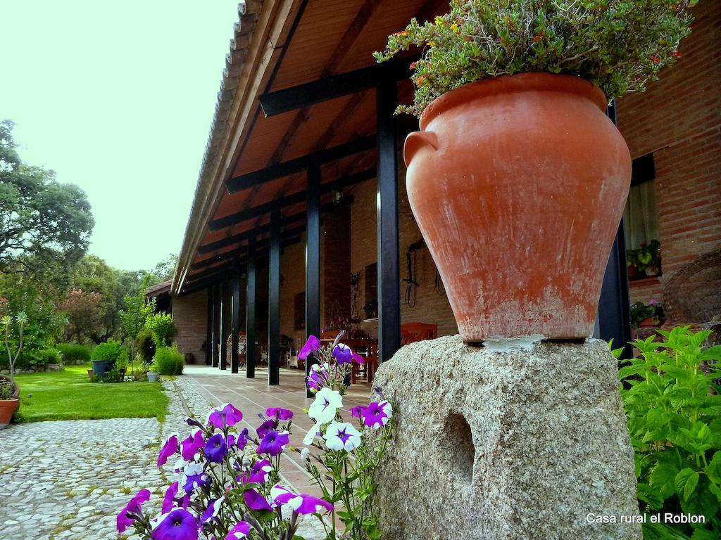 Casa Rural El Roblon Sartajada Eksteriør bilde