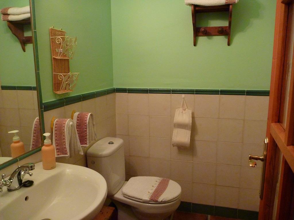 Casa Rural El Roblon Sartajada Rom bilde